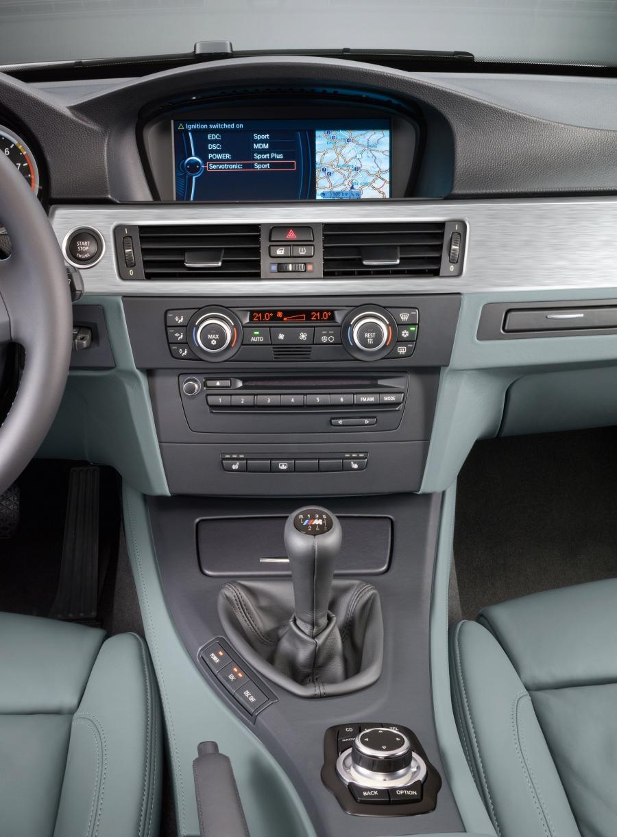  BMW M3 Sedan 2008 года  (фото 23 из 85)